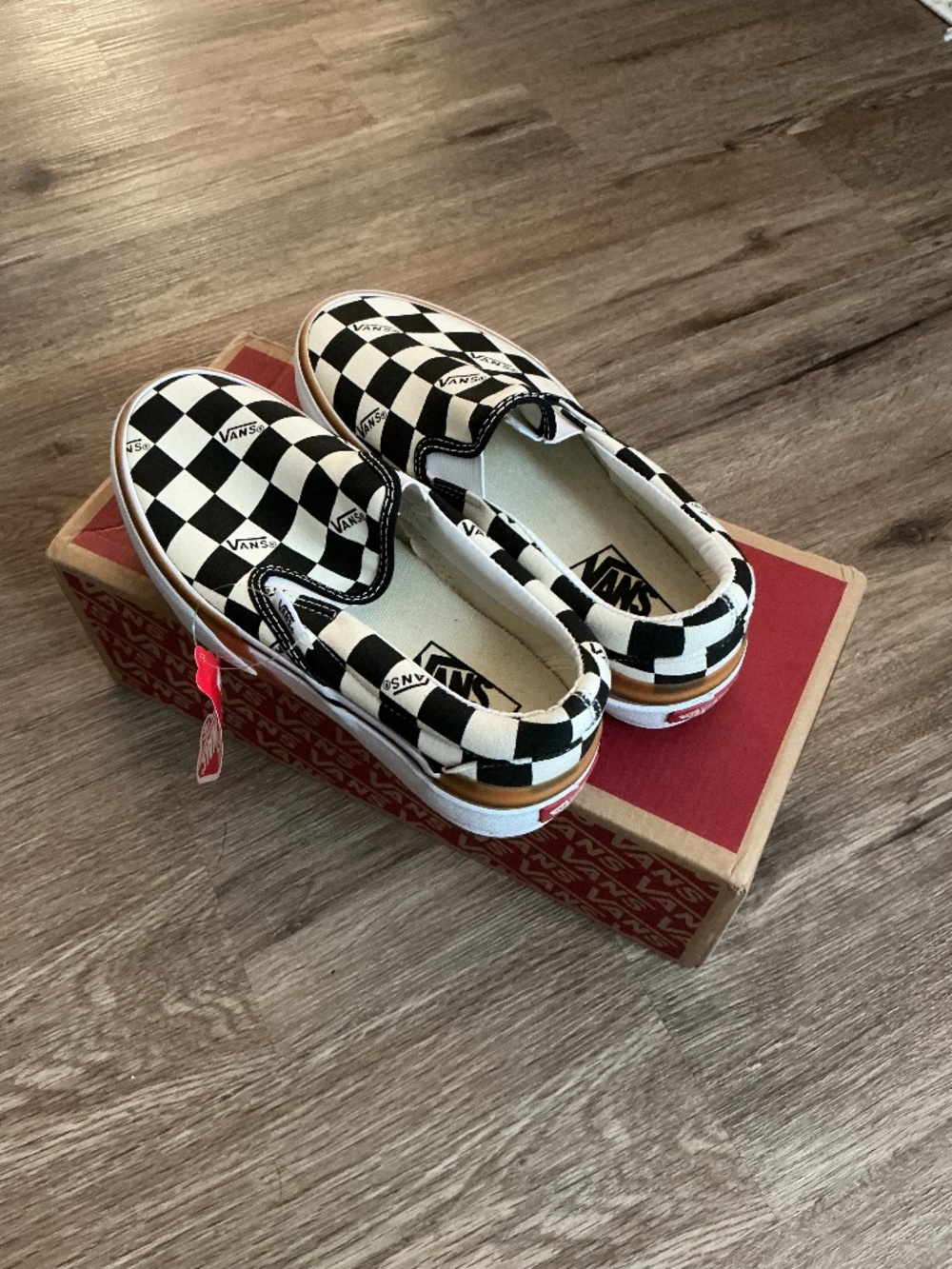 Women’s Platform Old Skool Vans - Picture 2 of 6